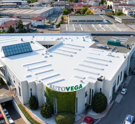 Stabilimento industriale con tetto rinnovato – New Tecnowork