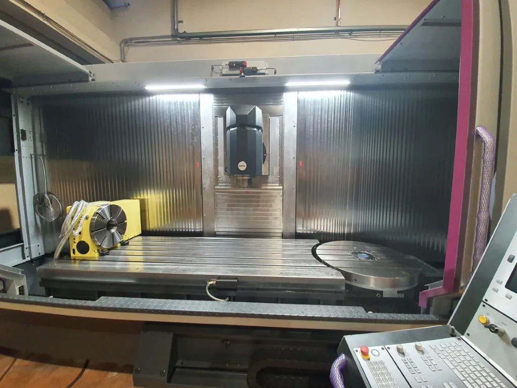 Grande fresatrice CNC multiasse – Officina New Tecnowork
